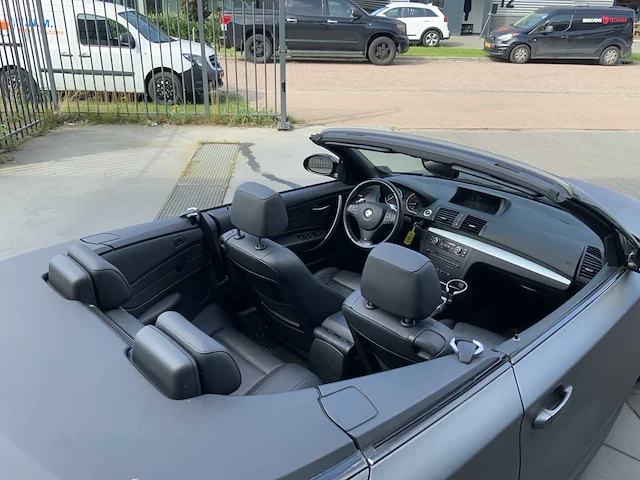 2009 bmw 130i m-sport cabriolet personenauto - afbeelding 30 van  30
