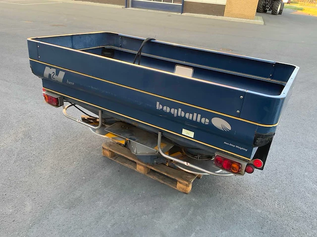 2009 bogballe m2w kunstmeststrooier - afbeelding 6 van  22