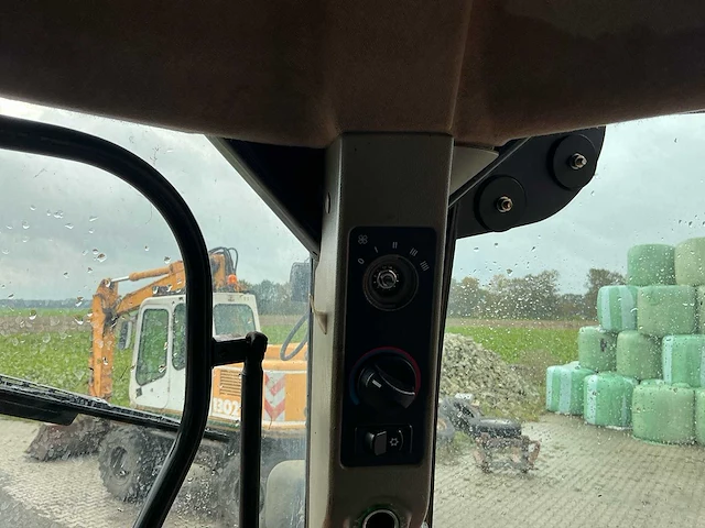 2009 case ih cvx 195 vierwielaangedreven landbouwtractor - afbeelding 30 van  46