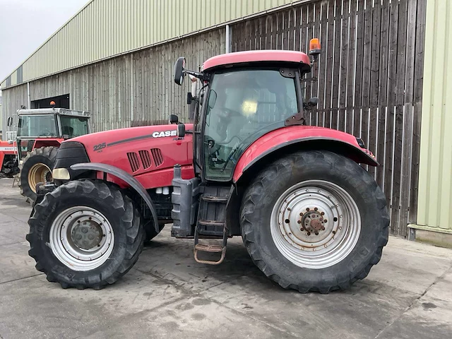 2009 case ih puma cvx 225 vierwielaangedreven landbouwtractor - afbeelding 31 van  32