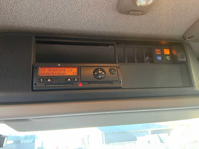 2009 daf cf 75 vrachtwagen met 32m hilton telescoophoogwerker - afbeelding 75 van  90
