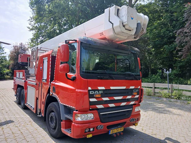2009 daf cf 75 vrachtwagen met 32m hilton telescoophoogwerker - afbeelding 10 van  102