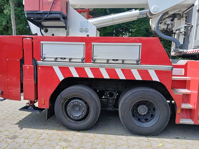 2009 daf cf 75 vrachtwagen met 32m hilton telescoophoogwerker - afbeelding 22 van  102
