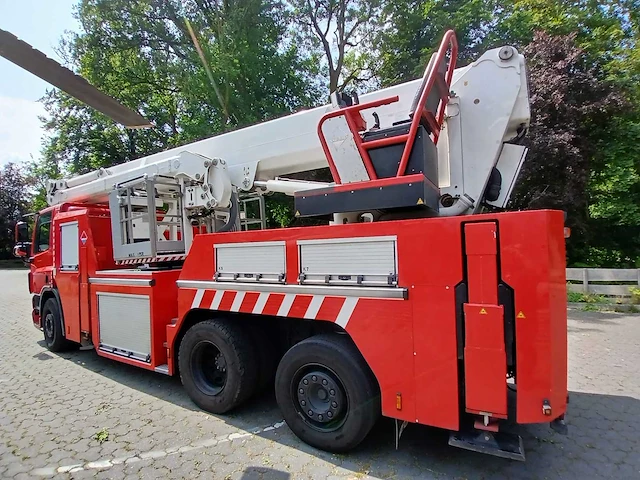 2009 daf cf 75 vrachtwagen met 32m hilton telescoophoogwerker - afbeelding 59 van  102