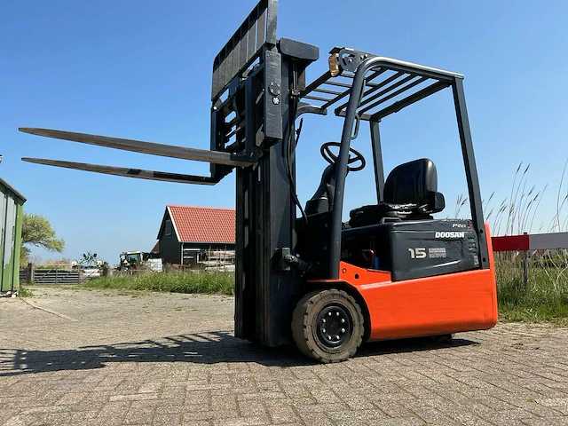 2009 doosan b15t-5 vorkheftruck - afbeelding 5 van  18