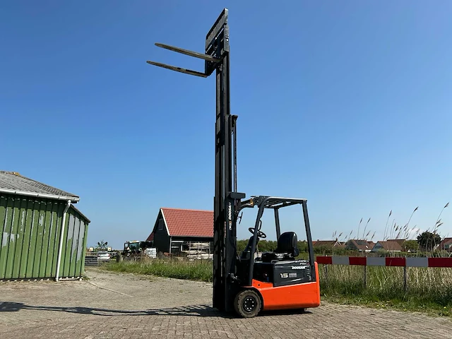 2009 doosan b15t-5 vorkheftruck - afbeelding 6 van  18