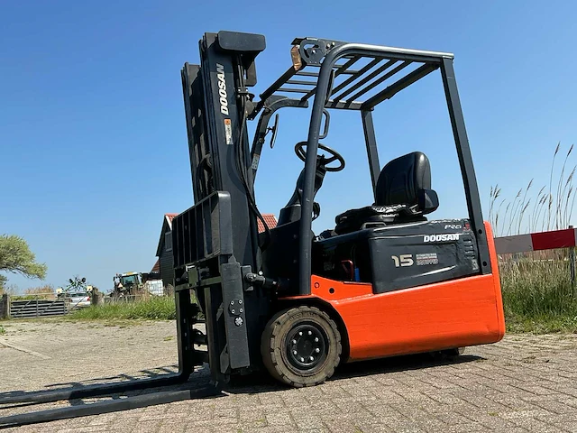 2009 doosan b15t-5 vorkheftruck - afbeelding 7 van  18