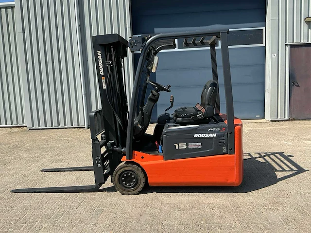 2009 doosan b15t-5 vorkheftruck - afbeelding 11 van  18