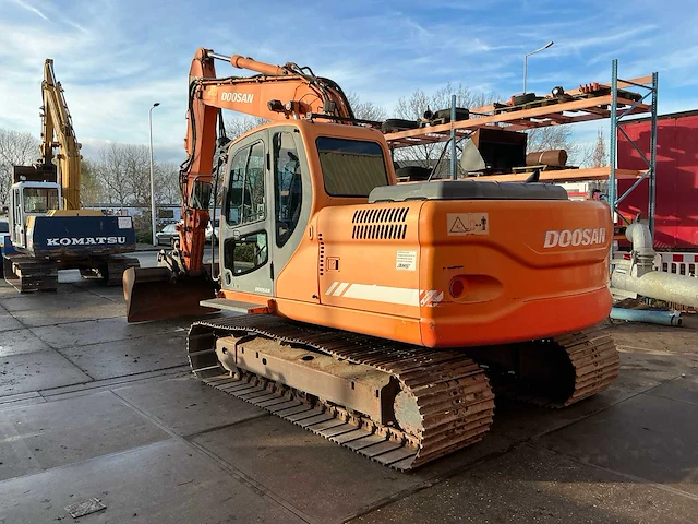 2009 doosan dx 140lc rupsgraafmachine - afbeelding 32 van  35