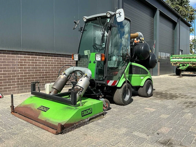 2009 egholm werktuigdrager met onkruidbrander opbouw - afbeelding 1 van  32