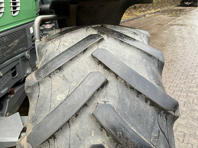 2009 fendt 714 vario tms vierwielaangedreven landbouwtractor - afbeelding 4 van  31