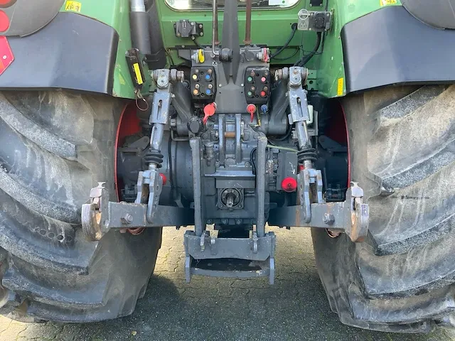 2009 fendt 718 vario tms vierwielaangedreven landbouwtractor - afbeelding 18 van  39