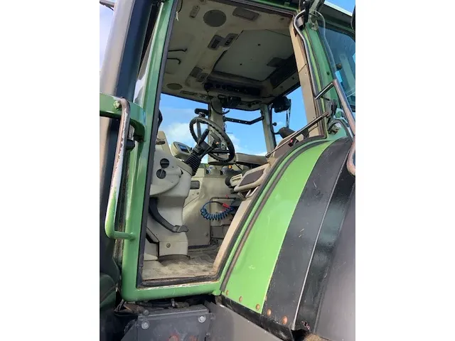 2009 fendt 718 vario tms vierwielaangedreven landbouwtractor - afbeelding 21 van  39