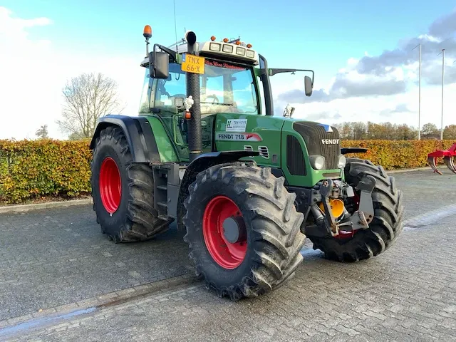 2009 fendt 718 vario tms vierwielaangedreven landbouwtractor - afbeelding 12 van  39