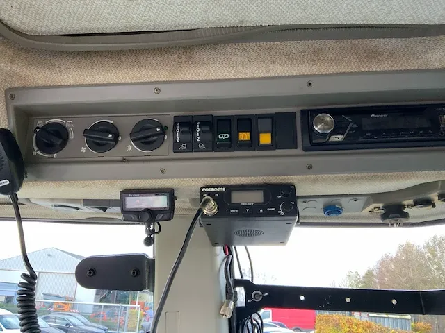 2009 fendt 718 vario tms vierwielaangedreven landbouwtractor - afbeelding 26 van  39