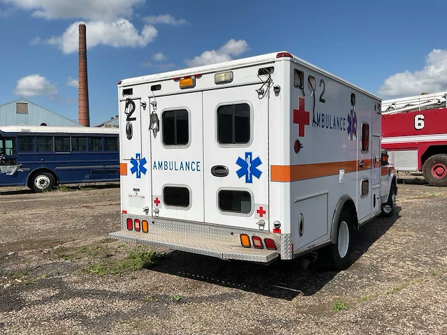 2009 ford mpv ambulance - afbeelding 12 van  16