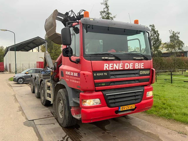 2009 ginaf x4243ts met 30 ton hyvalift haakarm en hmf 1643 z2 autolaadkraan bv-zv-63 - afbeelding 6 van  57