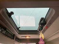 2009 ginaf x4243ts met 30 ton hyvalift haakarm en hmf 1643 z2 autolaadkraan bv-zv-63 - afbeelding 28 van  57