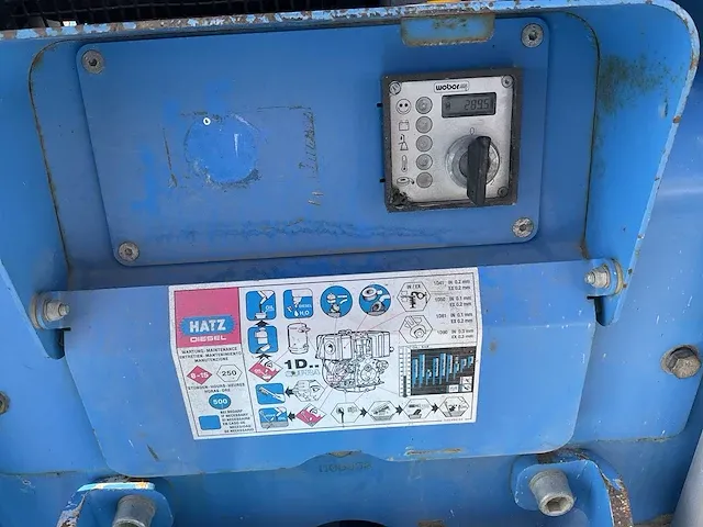 2009 hatz cr8 trilplaat - afbeelding 5 van  8