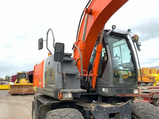 2009 hitachi zaxis 140w-3 banden graafmachine - afbeelding 16 van  45