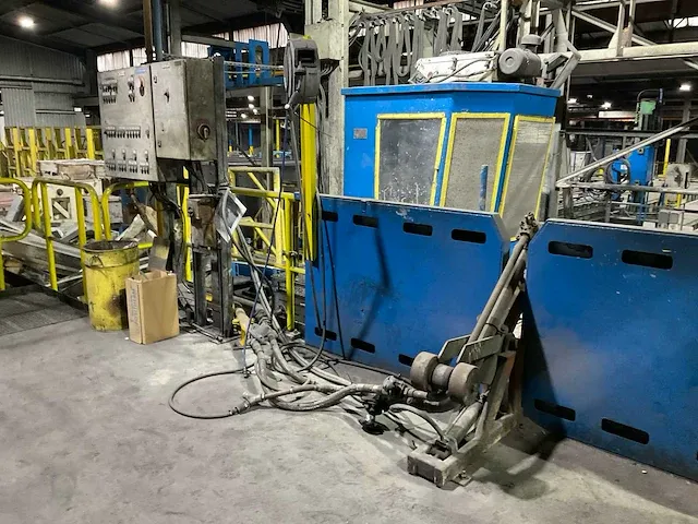 2009 inductotherm group europe 750kw pt dubbele inductie smeltende oven - afbeelding 22 van  82