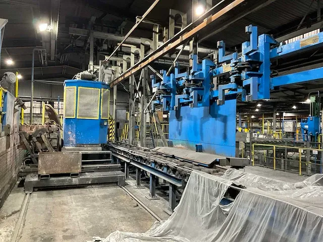 2009 inductotherm group europe 750kw pt dubbele inductie smeltende oven - afbeelding 30 van  82