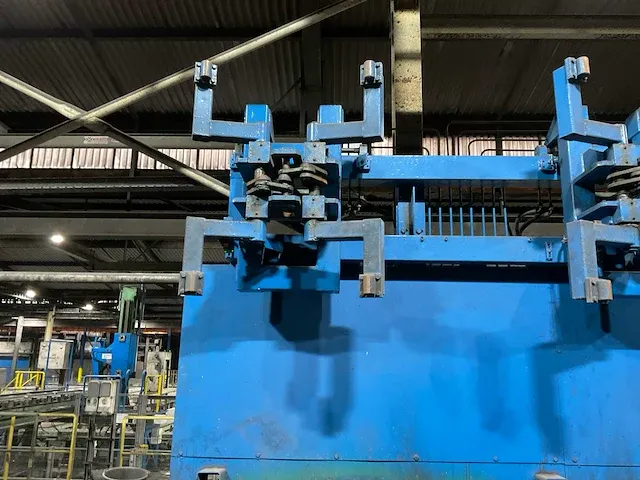 2009 inductotherm group europe 750kw pt dubbele inductie smeltende oven - afbeelding 31 van  82
