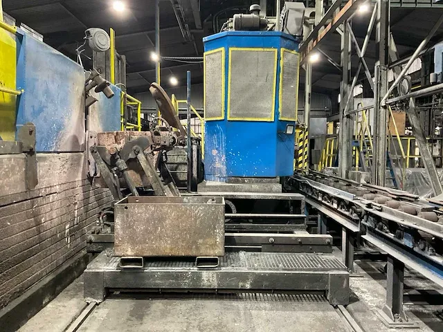 2009 inductotherm group europe 750kw pt dubbele inductie smeltende oven - afbeelding 35 van  82
