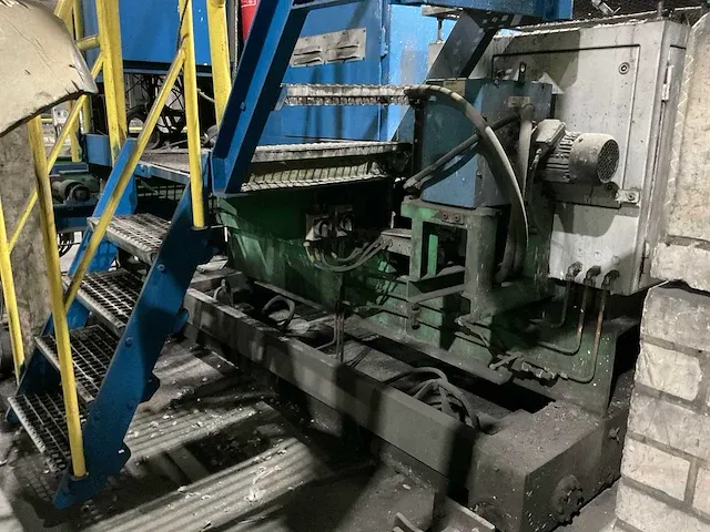 2009 inductotherm group europe 750kw pt dubbele inductie smeltende oven - afbeelding 46 van  82