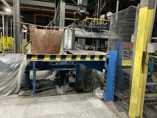 2009 inductotherm group europe 750kw pt dubbele inductie smeltende oven - afbeelding 49 van  82