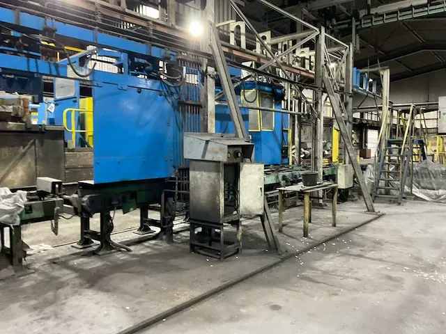 2009 inductotherm group europe 750kw pt dubbele inductie smeltende oven - afbeelding 55 van  82