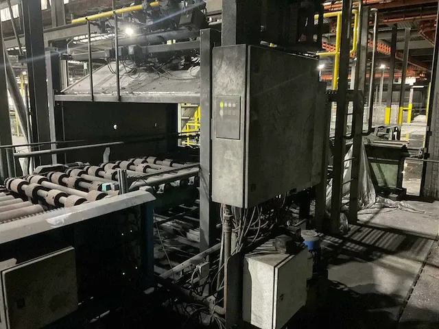 2009 inductotherm group europe 750kw pt dubbele inductie smeltende oven - afbeelding 74 van  82