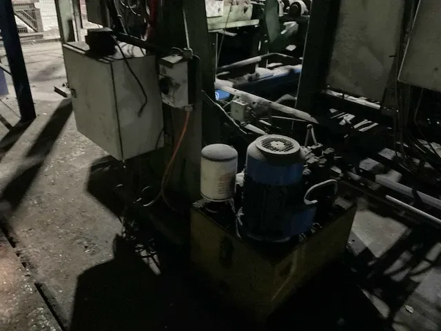 2009 inductotherm group europe 750kw pt dubbele inductie smeltende oven - afbeelding 77 van  82