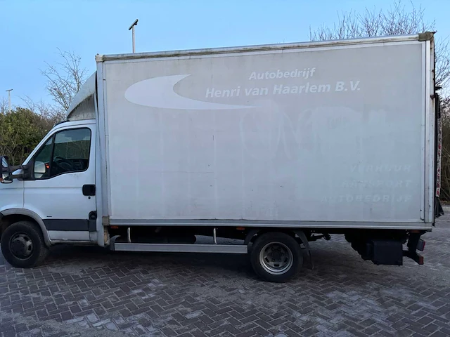 2009 iveco daily bedrijfswagen - afbeelding 9 van  13