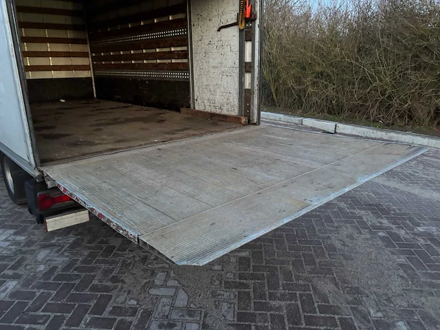 2009 iveco daily bedrijfswagen - afbeelding 11 van  13