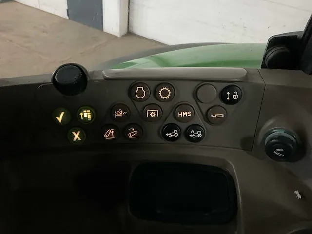 2009 john deere - 6930 - vierwielaangedreven landbouwtractor - afbeelding 15 van  27