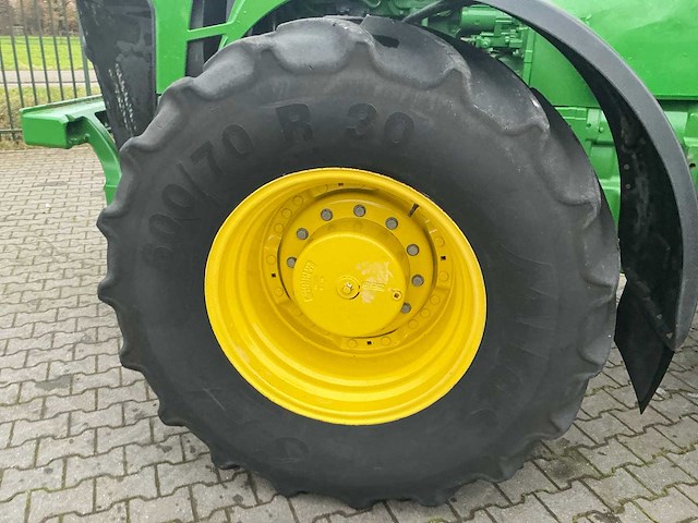 2009 john deere 8430 vierwielaangedreven landbouwtractor - afbeelding 23 van  25