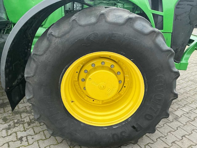 2009 john deere 8430 vierwielaangedreven landbouwtractor - afbeelding 24 van  25