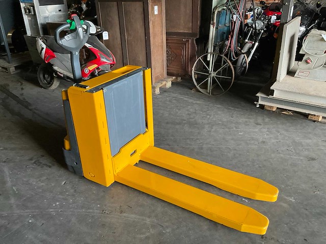 2009 jungheinrich ejec20 elektrische meeneemheftruck - afbeelding 4 van  11