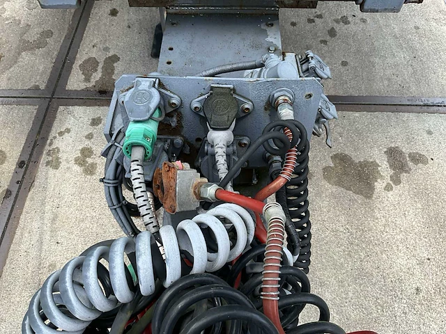 2009 krone zzw-18 middenasaanhanger met afzetbak - afbeelding 9 van  29