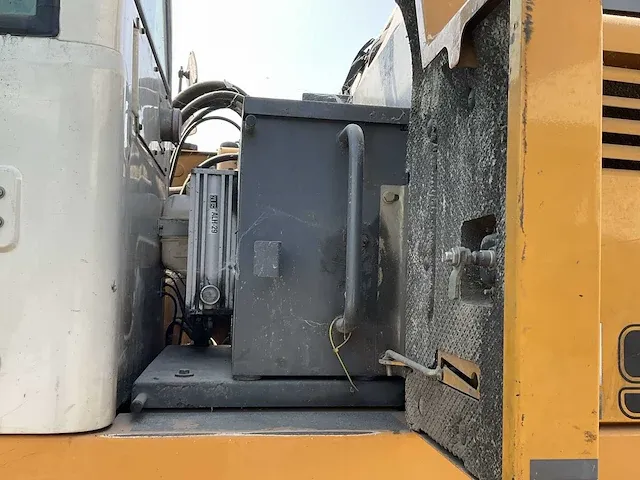 2009 liebherr a900c litronic banden graafmachine - afbeelding 11 van  27