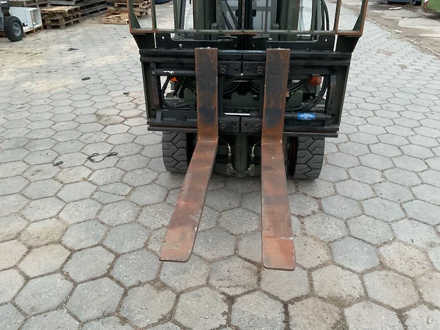 2009 linde e35 vorkheftruck - afbeelding 6 van  13