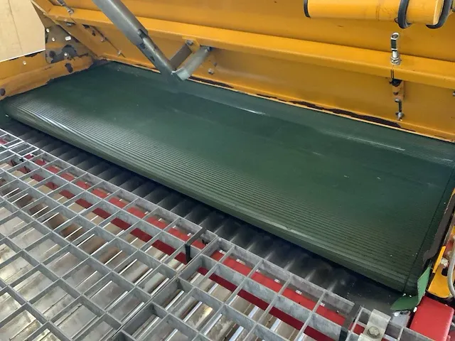 2009 m-h mp 1500/1800 multi bootplanter - afbeelding 10 van  40