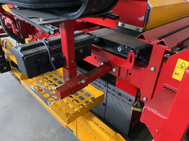 2009 m-h mp 1500/1800 multi bootplanter - afbeelding 27 van  40
