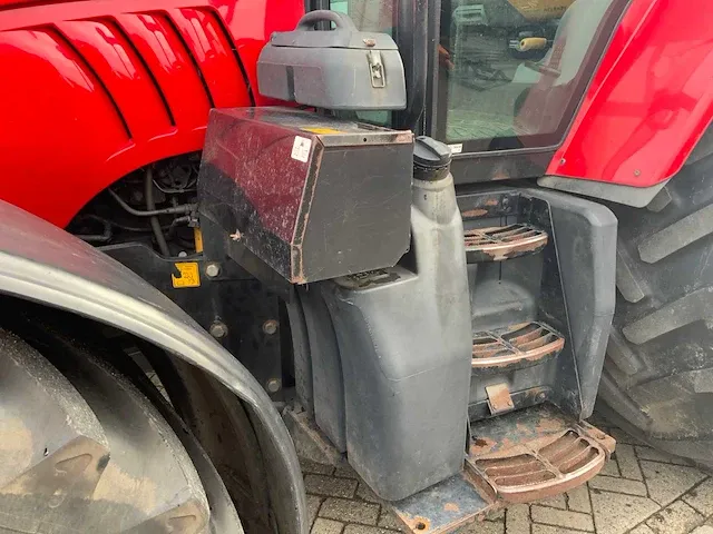 2009 massey ferguson 6480 tractor met herder mbk 518ls maaiarm - afbeelding 14 van  32