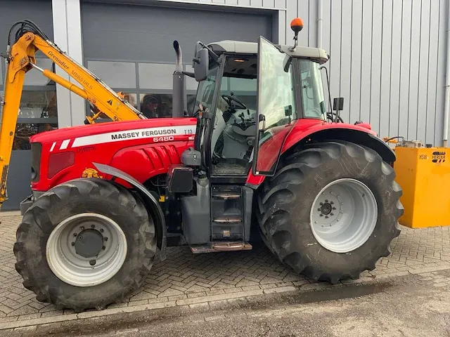 2009 massey ferguson 6480 tractor met herder mbk 518ls maaiarm - afbeelding 15 van  32