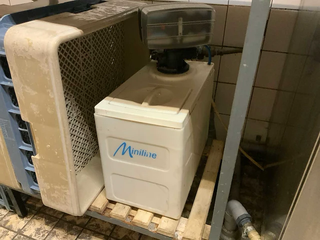 2009 meiko ecostar 545d korvenvaatwasmachine - afbeelding 2 van  12