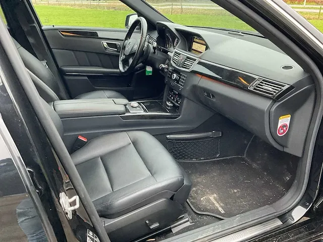 2009 mercedes-benz e-klasse 350cdi personenauto - afbeelding 16 van  36
