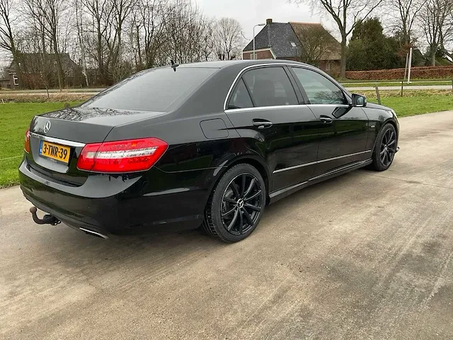 2009 mercedes-benz e-klasse 350cdi personenauto - afbeelding 32 van  36