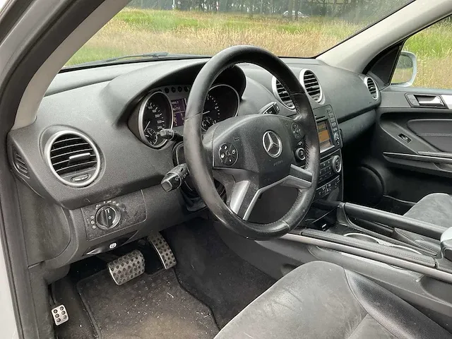 2009 mercedes-benz m-klasse - 320 cdi personenauto - afbeelding 2 van  24